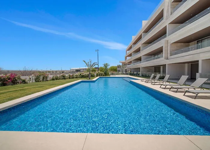 Stunning, Brand New 3 Bdrm In Vistavela Sunset Сasa de vacaciones