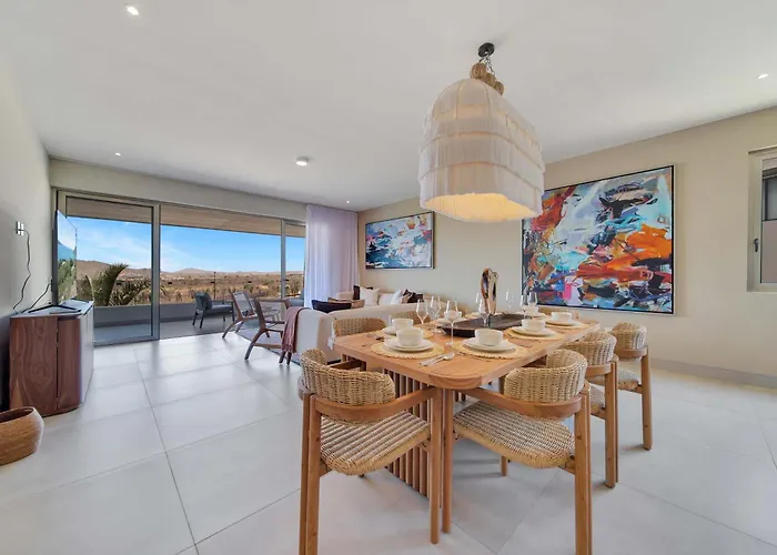 Stunning, Brand New 3 Bdrm In Vistavela Sunset